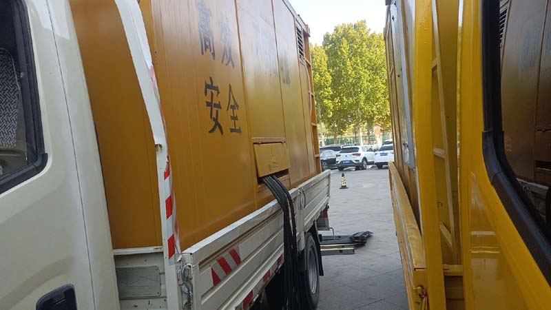 港闸如何判断柴油发电机组和UPS电源的切换时间是否符合要求？